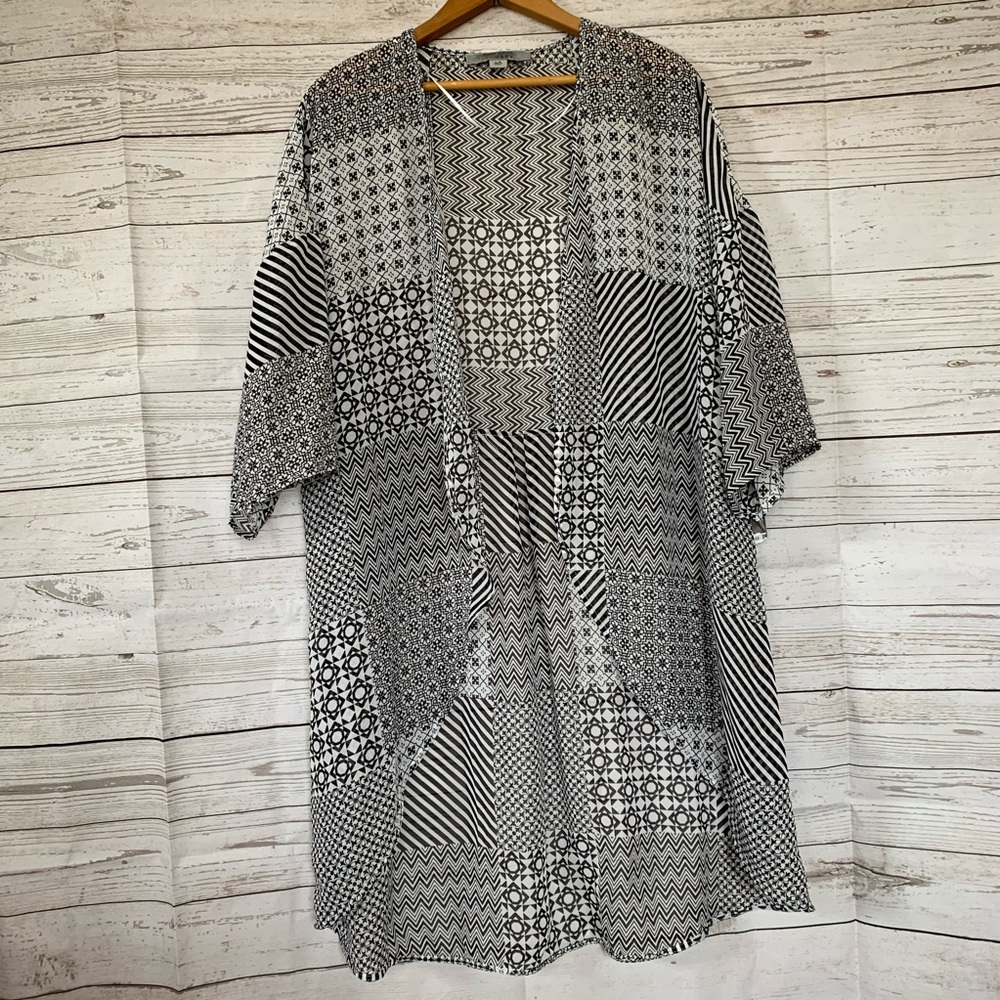 Ruff Hewn Cover up shawl NWT
